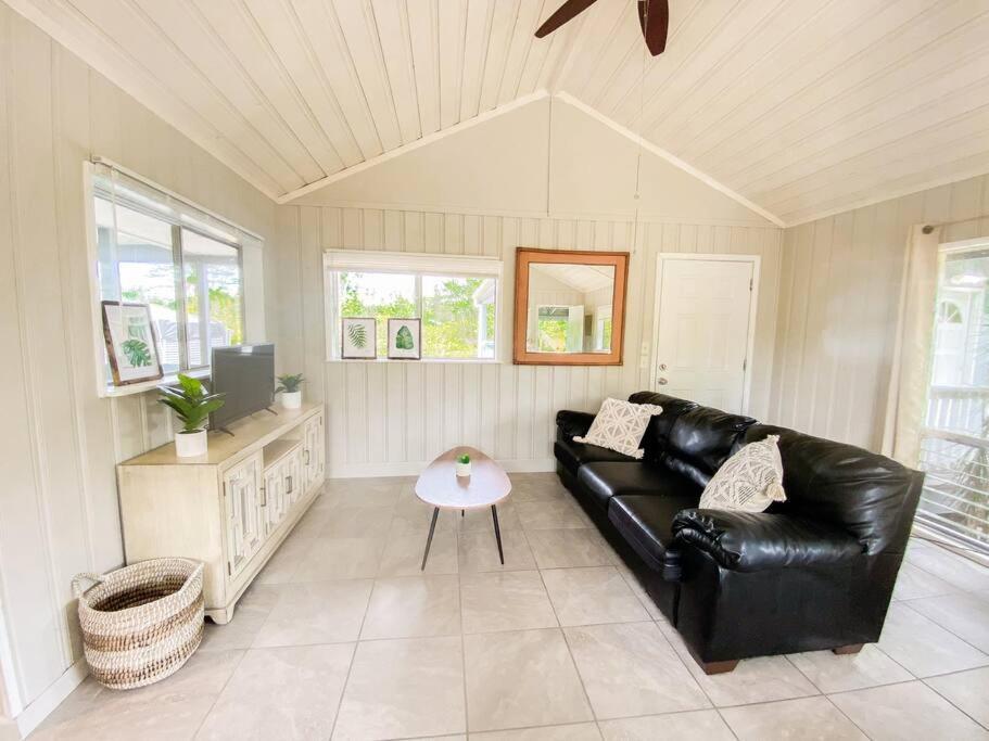 Monstera Bungalow, Spacious, King Bed, Big Kitchen Keaau المظهر الخارجي الصورة