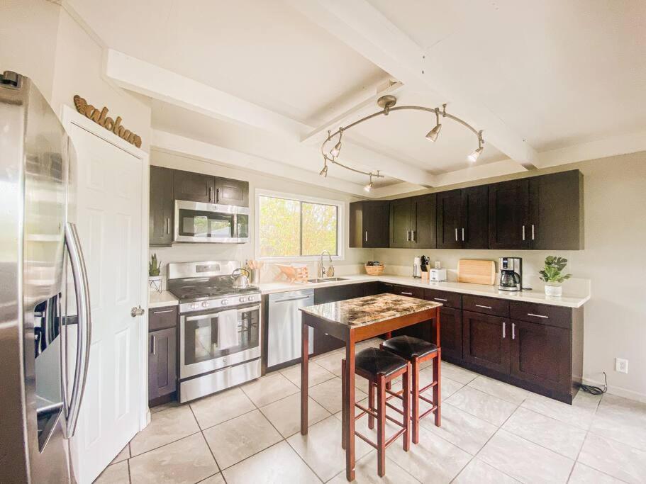 Monstera Bungalow, Spacious, King Bed, Big Kitchen Keaau المظهر الخارجي الصورة